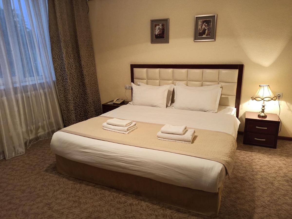 Silk Way Boutique Hotel Osh Luaran gambar